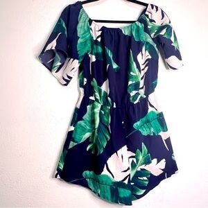 love J navy/white/green floral romper. Elasticized waist. Sz L. Preowned. EUC.
